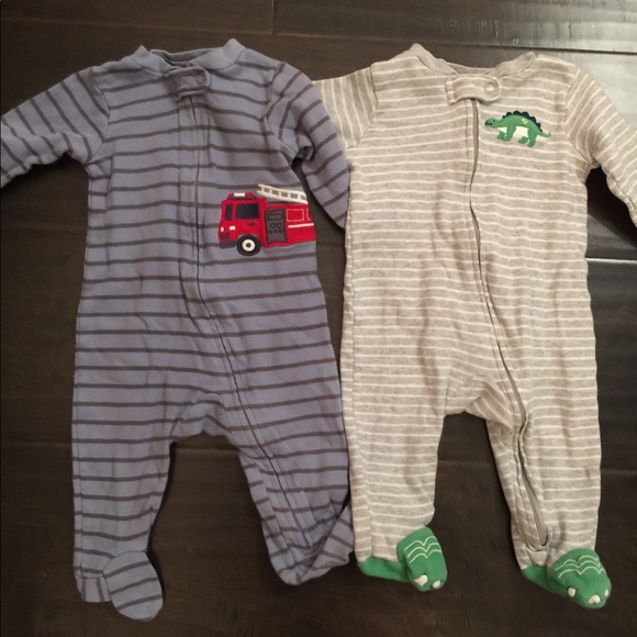 Lot of 6 Carter’s Pyjamas (Footed Onesies) - Picture 4 of 7